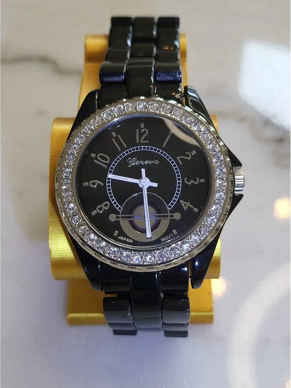NWT Geneva Mens Watch New Battery 40mm 8.75